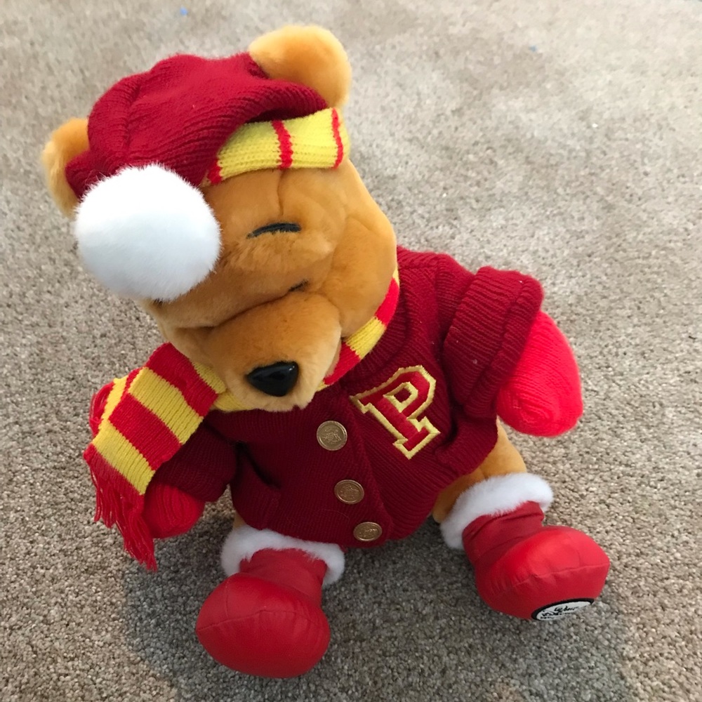 New Winnie the Pooh holiday plush Walt Disney World 16 inch plush animal